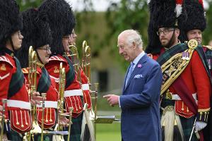 König Charles III.: Die Sonne soll nun wieder scheinen