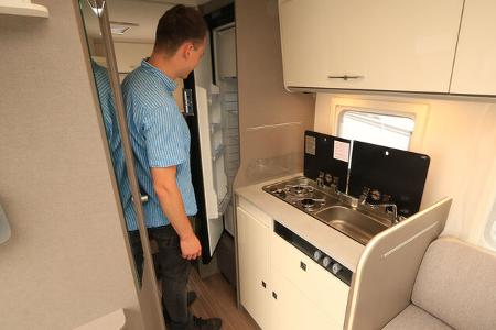 Etrusco V 6.8 SCF Van-Neuheit Küche