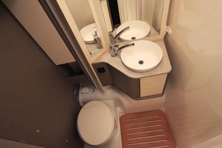 Etrusco V 6.8 SCF Van Bad