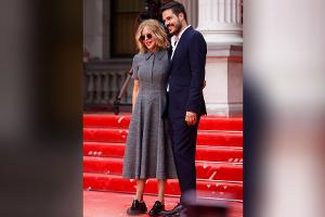 Hollywoodstar Meg Ryan nimmt Ehrenpreis im Trend-Look entgegen