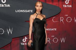 "The Crow"-Premiere: Mit diesem Look sorgt FKA Twigs für Aufsehen