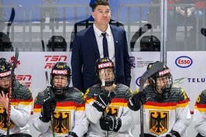 Eishockey: DEB-Frauen starten mit Länderspiel-Dreierpack