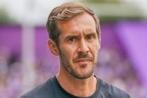 Schuster erwartet "besonderes Spiel" zur Premiere