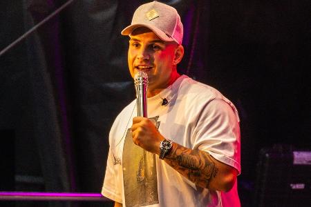 Pietro Lombardi feiert Geburt von Sohn Amelio mit neuem Tattoo