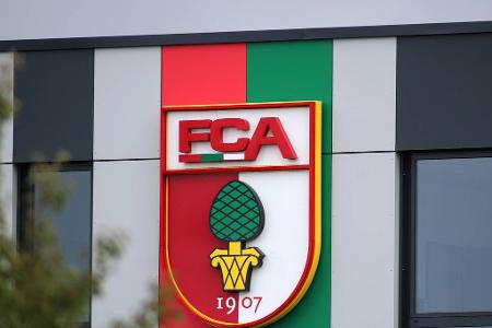 Platz 13: FC Augsburg: 46,6 Millionen Euro - 2023/2024: 45,3 Millionen Euro (+1,3)