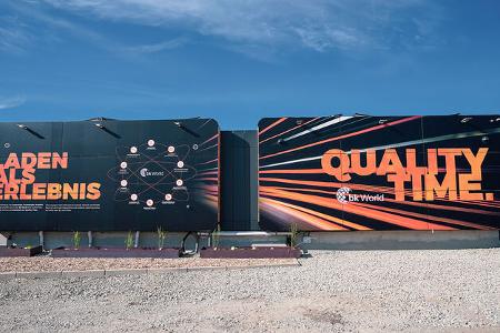 06/2022, Tesla Supercharger Ladepark BK World Endsee