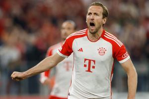 FC Bayern: Kane erhält Torjägerkanone