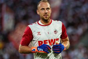 Kölns Torwart Schwäbe wird wieder von Neblung beraten
