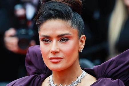 Salma Hayek feiert ihren 58. Geburtstag mit Bikini-Bildern