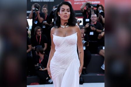 Ohne Cristiano Ronaldo: Georgina Rodríguez glänzt in Venedig