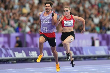 Müller-Rottgardt holt Bronze über 100 m - Gratulant Macron