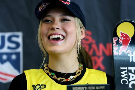 Ski-Freestyle: Olympiasiegerin Gu gewinnt Saisonauftakt