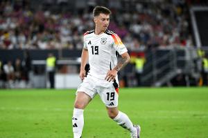 DFB-Debütant Stiller bringt Trikot in "Sicherheit"