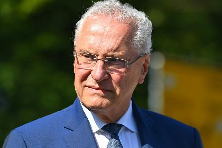 Gewalt im Fußball: Herrmann fordert Vereine zum Handeln auf