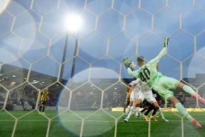 Heidenheim verlängert Vertrag mit Feller