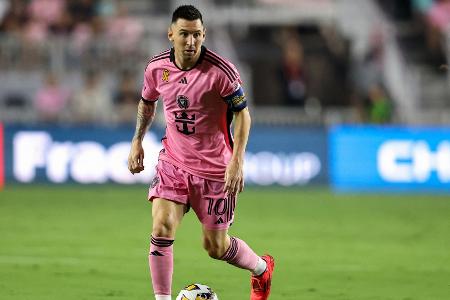 Messi glänzt beim Comeback: Zwei Tore in vier Minuten