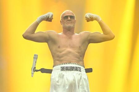 Nach Boxkampf-Niederlage kündigt Stefan Raab neue Show an