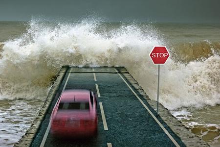 Überschwemmtes Fahrzeug