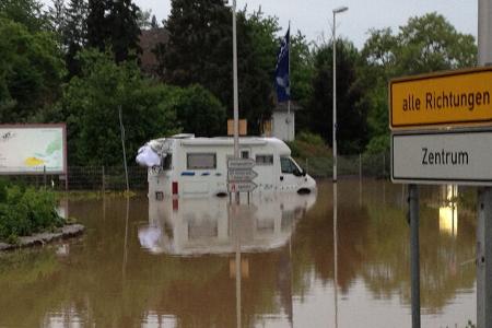 Überschwemmtes Fahrzeug