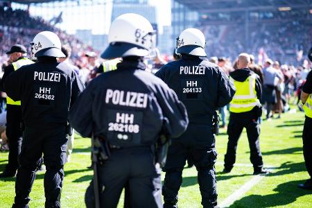 Polizeikosten: Hamburg prüft Beteiligung der Klubs