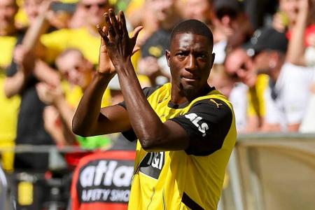 ANGRIFF: Serhou Guirassy - Note: 3,5 - Hing über weite Strecken in der Luft, unterstrich in den wenigen Szenen aber seine Qualitäten. Sendete mit seinem Treffer ein Lebenszeichen. Ihn muss der BVB in Zukunft besser einbinden.