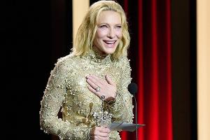 Laudatio von George Clooney: Cate Blanchett in San Sebastián geehrt