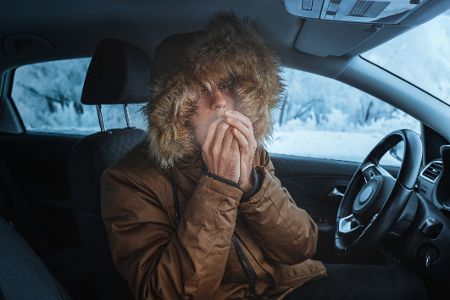 Verbrenner oder E-Auto: Wer bekommt die Heizung schneller warm?