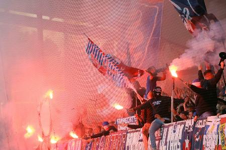 Bremens Innensenator Mäurer: Punktabzug bei Pyrotechnik