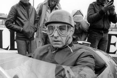Platz 1: Juan Manuel Fangio (Argentinien) - 47,06 Prozent - Der 'Krummbeinige' gewann nahezu die Hälfte seiner Rennen und setzte sich fünf Weltmeister-Kronen auf - und das mit vier verschiedenen Herstellern, was unerreicht ist.