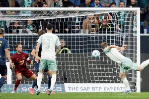 Historische Aufholjagd: Werder siegt dank Dreierpacker Stage