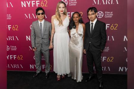 Angelina Jolie: Ihre Kinder unterstützen sie auf dem roten Teppich