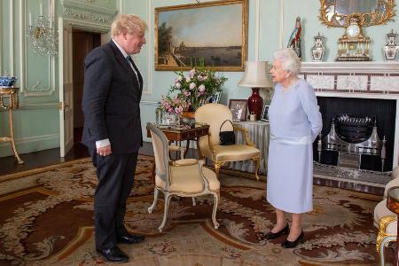 Boris Johnson behauptet: Queen Elizabeth II. starb an Knochenkrebs