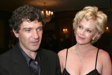 ...auch Antonia Banderas und Melanie Griffith wählten das legendäre Standesamt, um 1996 ihre Eheurkunde zu unterzeichnen. Eine Garantie für ewiges Glück ist eine Hochzeit in Marylebone natürlich nicht ...