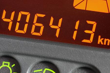 Tachometer viele Kilometer