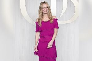 Vanessa Paradis zeigt ihre zeitlose Schönheit in Paris