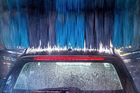 Welche Assistenzsysteme in der Waschanlage stören können