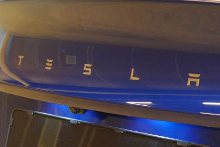 Tesla Model 3 Facelift 2033