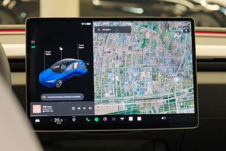 Tesla Model 3 Facelift 2038