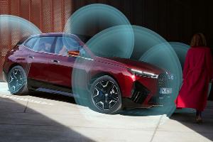 BMW iX Elektro SUV Over the Air OTA Updates