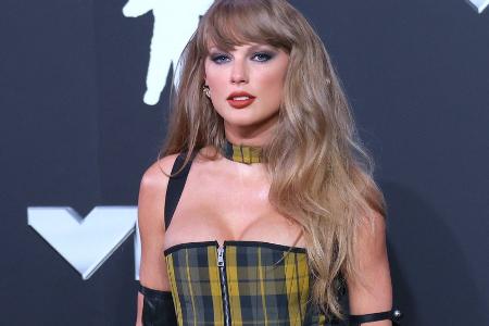 Kostete es sie nur Freikarten? Taylor Swift bekam Royal-Eskorte