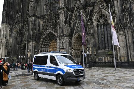 Polnischer Fan vor Podolskis Abschiedsspiel niedergestochen