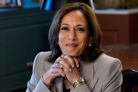 Kamala Harris ziert das digitale Cover der 