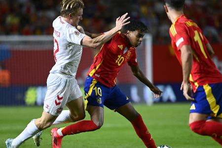Sieg gegen Dänemark: Spanien übernimmt Tabellenführung