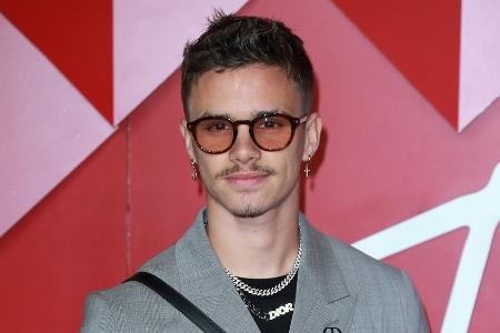 Romeo Beckham zeigt sich schwer verliebt in New York