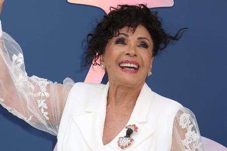 Shirley Bassey: Diamant-Schmuck für Rekordsumme versteigert