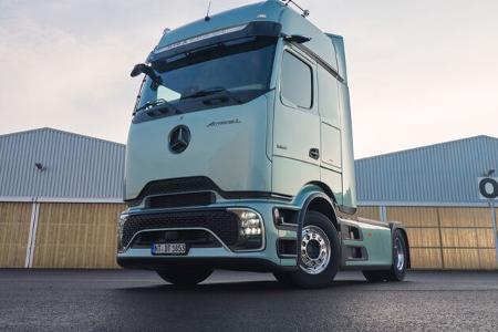 Mercedes Actros L mit Pro Cabin 2024