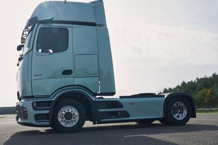 Mercedes Actros L mit Pro Cabin 2024