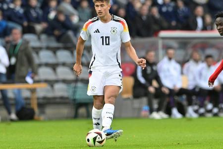 Bischof und Onyeka erhalten goldene Fritz-Walter-Medaille
