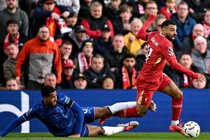 Liverpool nach Sieg über Chelsea weiter Tabellenführer