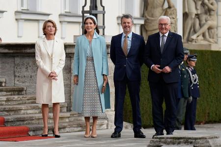 Mary und Frederik in Berlin: Dänische Königin begeistert in Babyblau